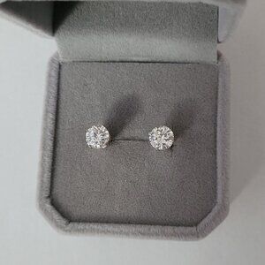 14k White Gold CZ Stud Earrings Round Stones